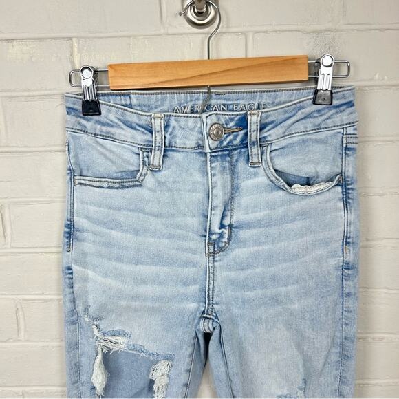 American Eagle Distressed Light Wash High Rise Jegging Size 2 - Picture 4 of 11